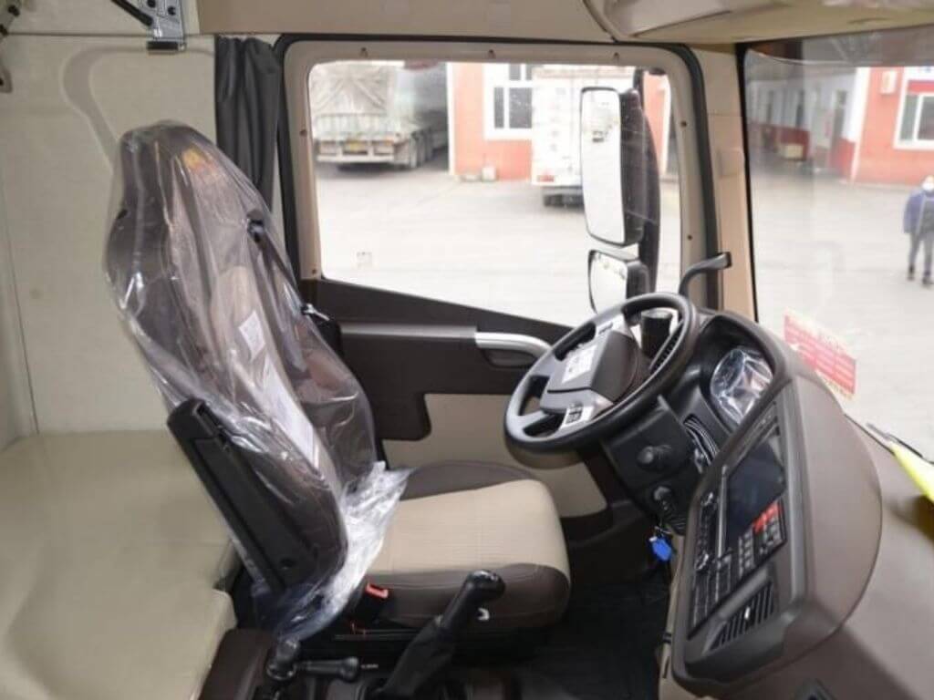 Седельный тягач FAW J6 6x4